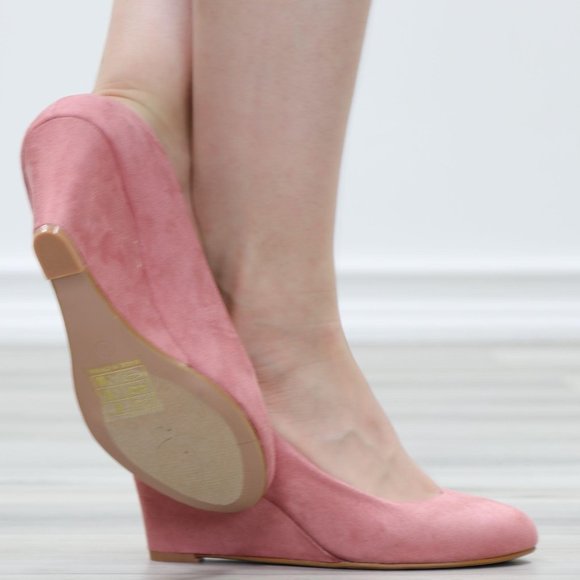Low Wedge Heel Mauve Faux Suede Round Toe - Picture 3 of 11